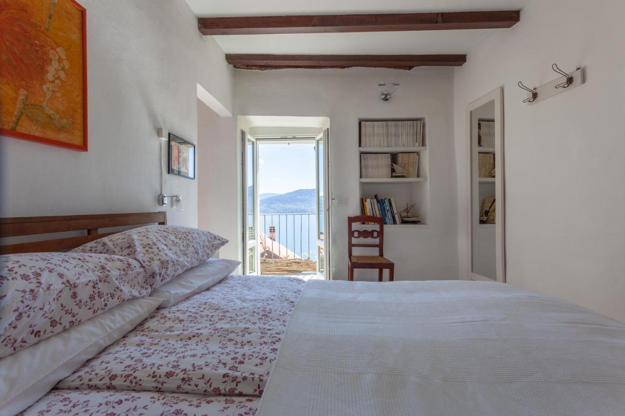 Cadebei Apartment Oggebio Екстериор снимка